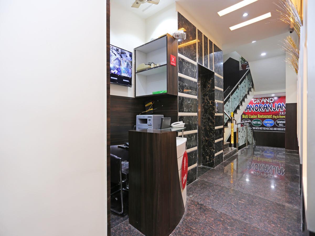 Oyo 10360 Hotel Grand Manoranjan Gorakhpur Exterior foto