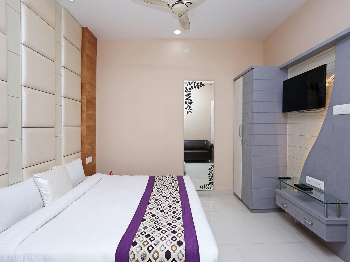 Oyo 10360 Hotel Grand Manoranjan Gorakhpur Exterior foto