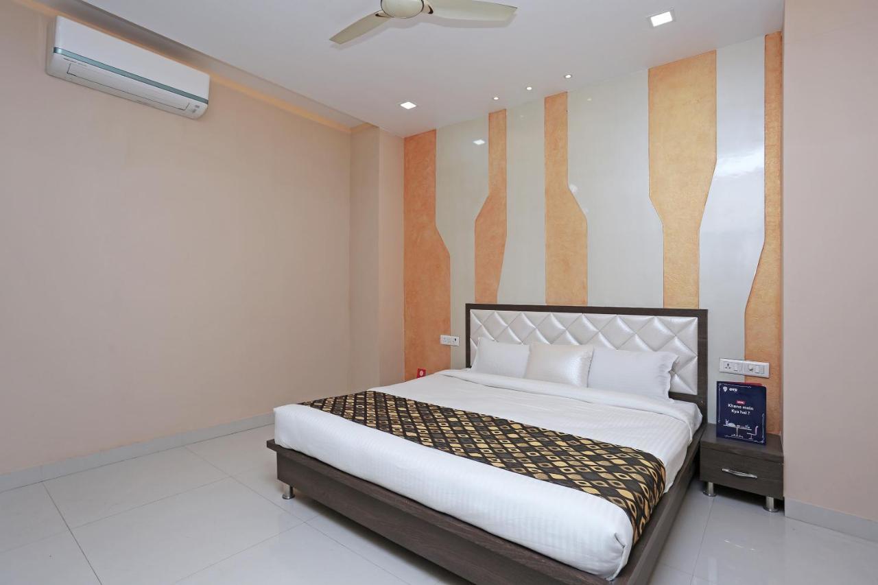 Oyo 10360 Hotel Grand Manoranjan Gorakhpur Exterior foto